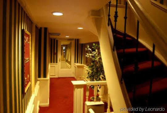 Rembrandtplein Bed & Breakfast Амстердам Экстерьер фото